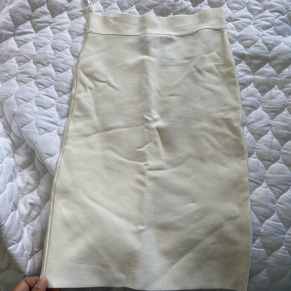 BCBG Skirt size S